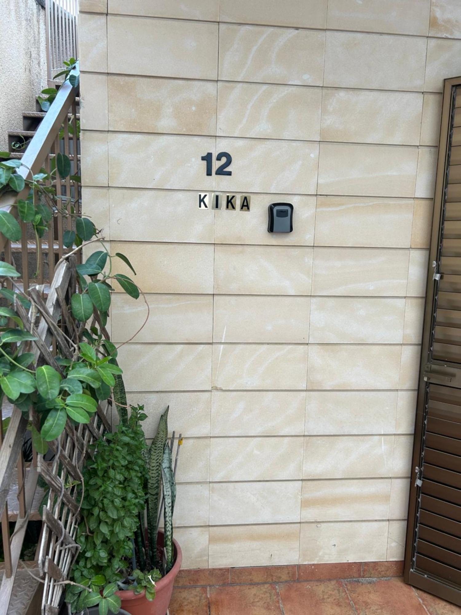 Extremely Comfy Apt With Spacious Private Terrace 10Min Walk To The Beach & In Town Larnaca Exteriör bild