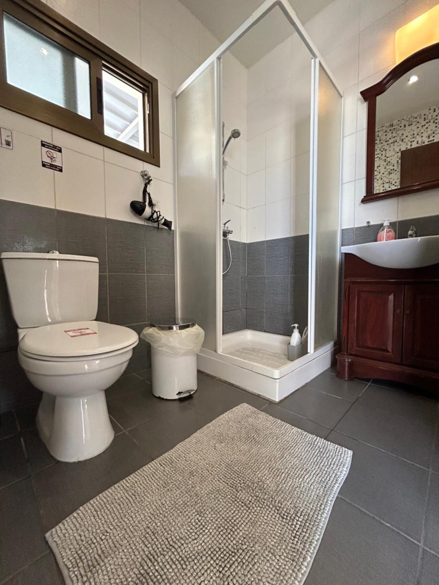 Extremely Comfy Apt With Spacious Private Terrace 10Min Walk To The Beach & In Town Larnaca Exteriör bild