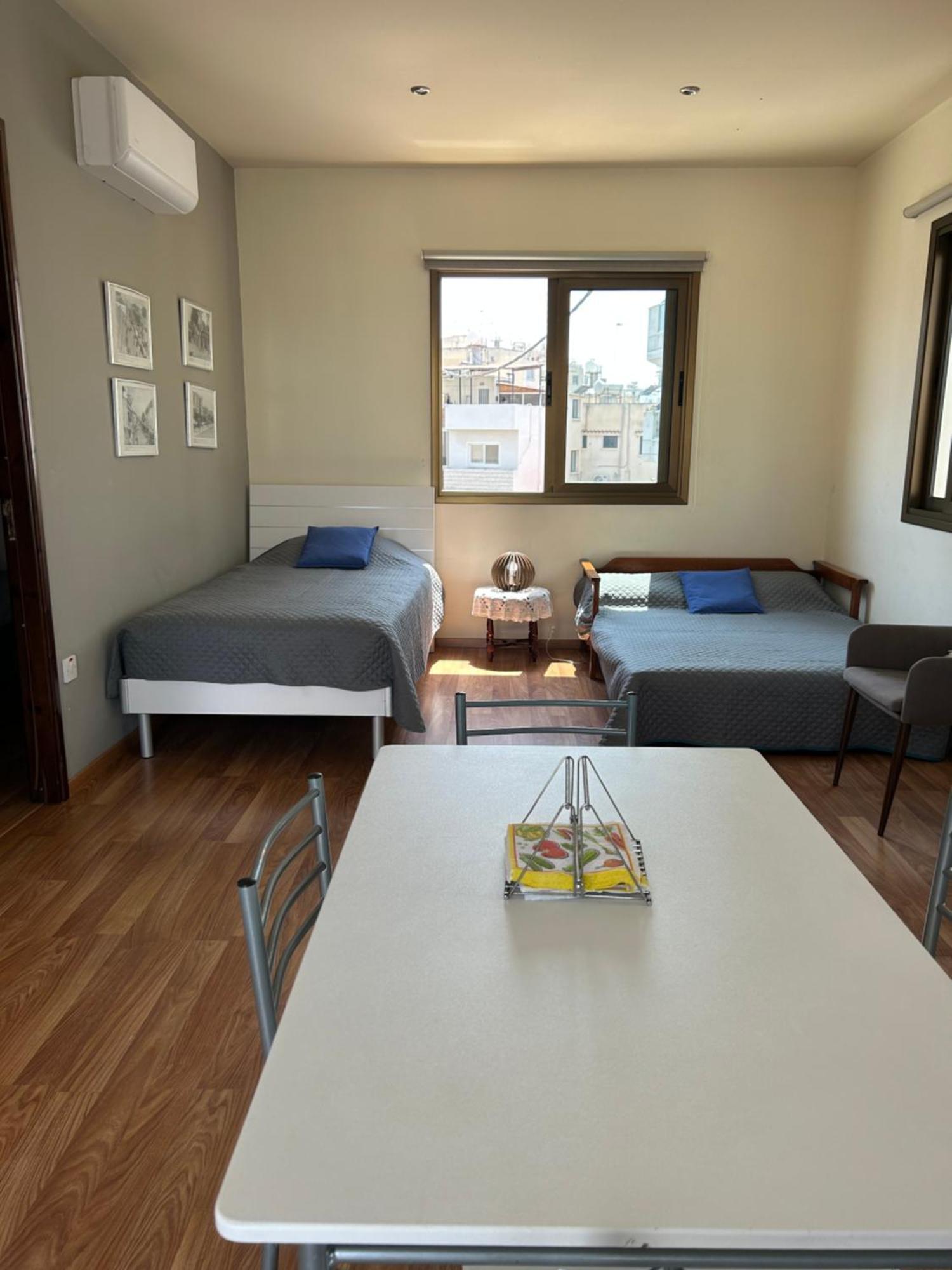 Extremely Comfy Apt With Spacious Private Terrace 10Min Walk To The Beach & In Town Larnaca Exteriör bild