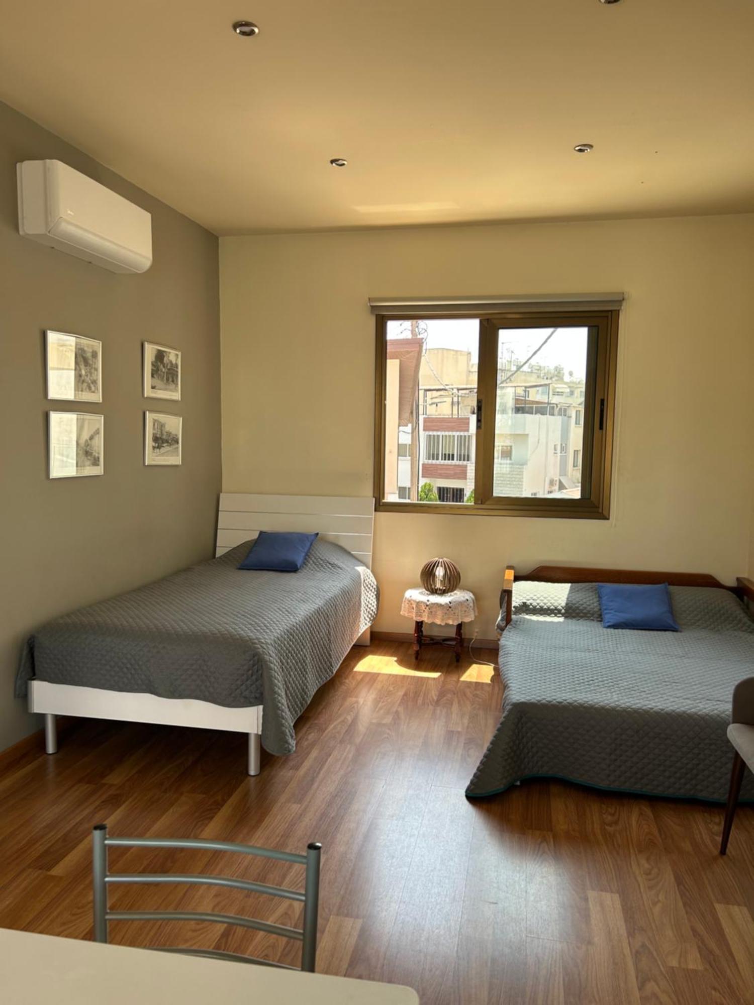 Extremely Comfy Apt With Spacious Private Terrace 10Min Walk To The Beach & In Town Larnaca Exteriör bild