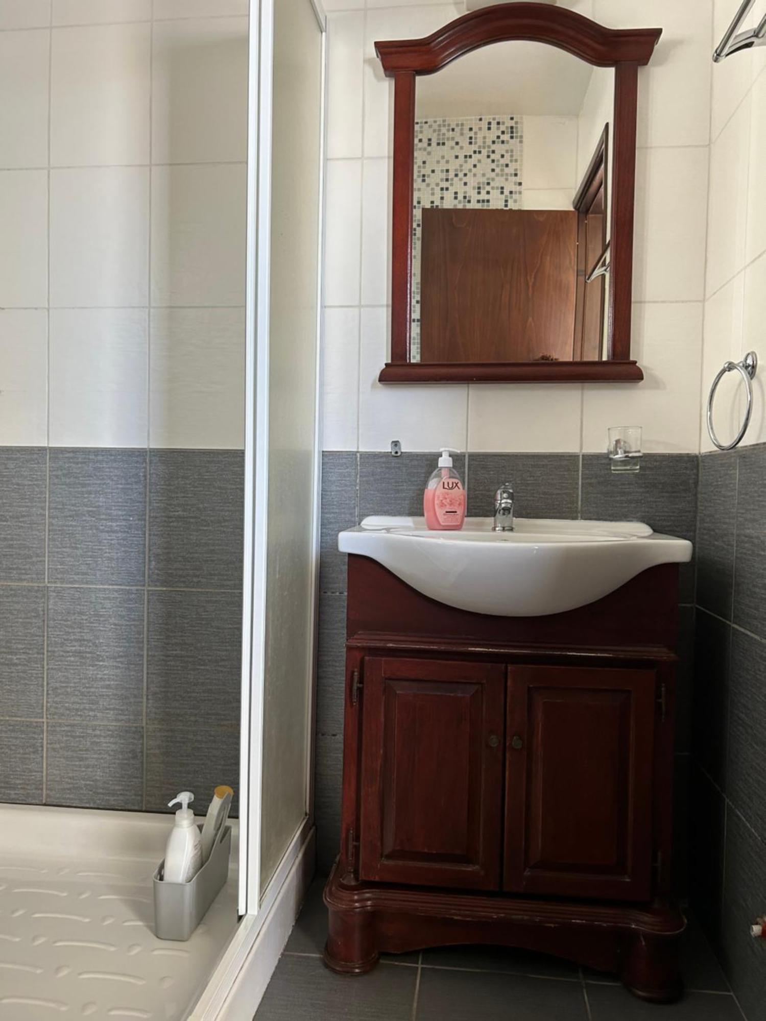 Extremely Comfy Apt With Spacious Private Terrace 10Min Walk To The Beach & In Town Larnaca Exteriör bild